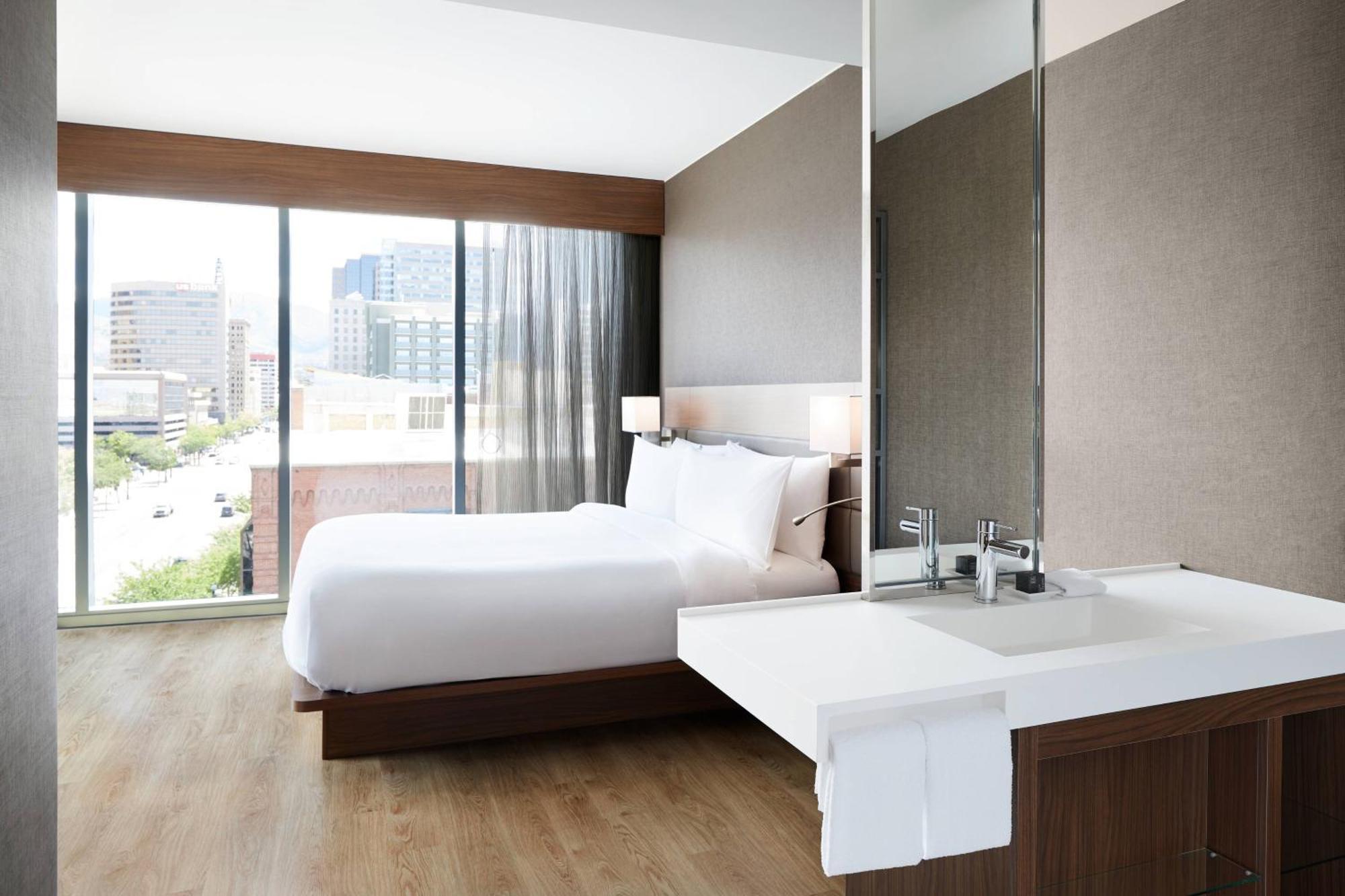 Ac Hotel By Marriott Salt Lake City Downtown Εξωτερικό φωτογραφία